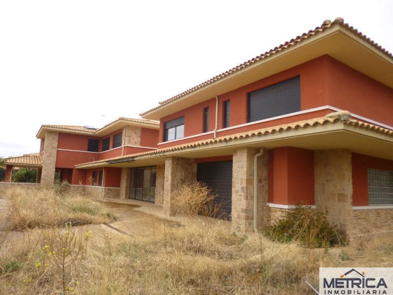 Chalet en venta en CAMPO DE GOLF DE ZARAPICOS, Carrascal de Barregas