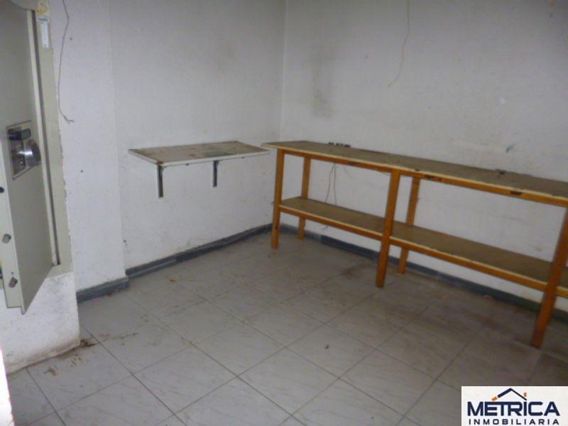 For sale of commercial in Salamanca