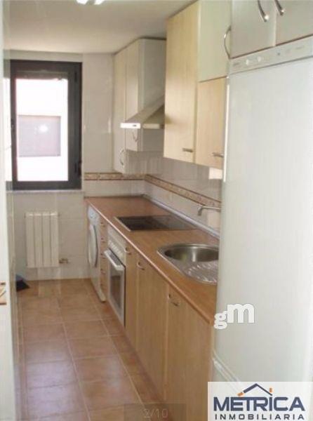 For sale of flat in Villares de la Reina