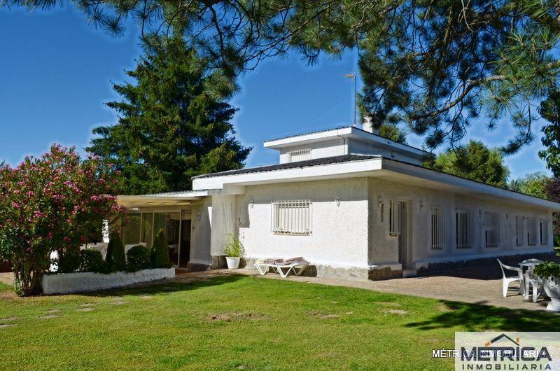 Venta de chalet en Santa Marta de Tormes