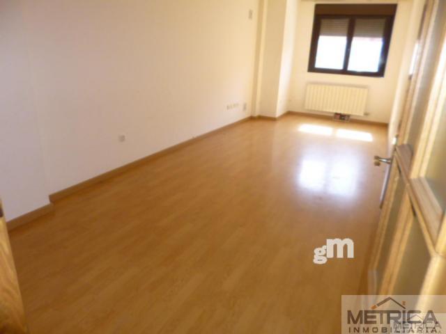 For sale of flat in Alba de Tormes