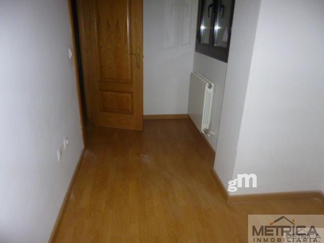 For sale of flat in Alba de Tormes