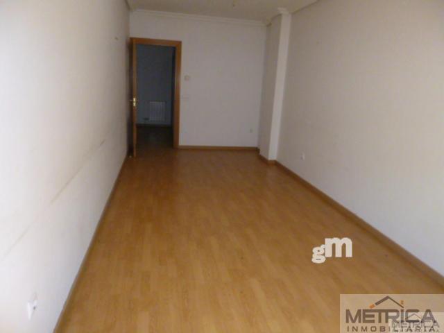 For sale of flat in Alba de Tormes