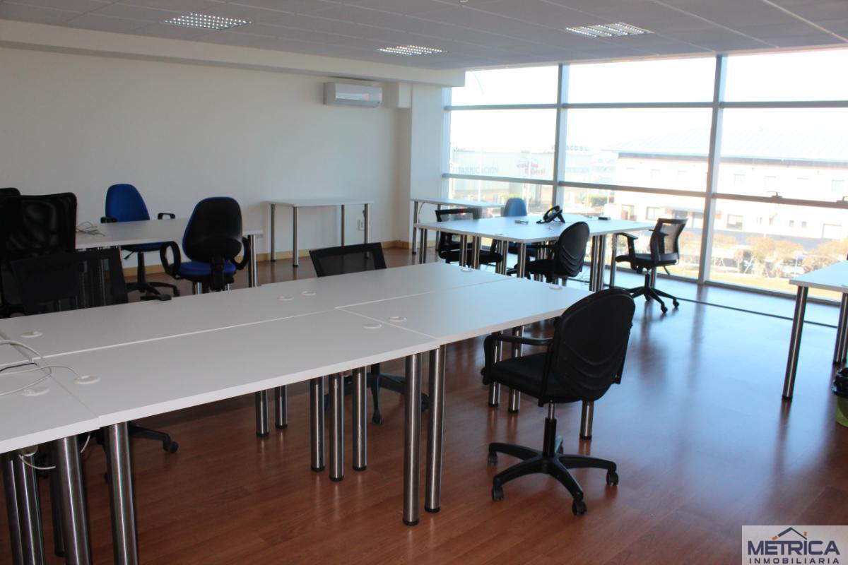 For rent of office in Carbajosa de la Sagrada