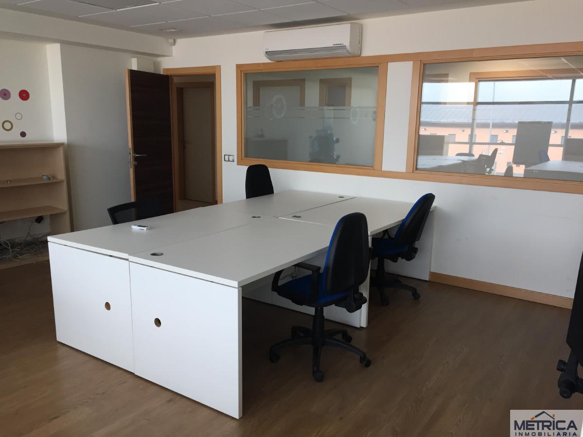 For rent of office in Carbajosa de la Sagrada