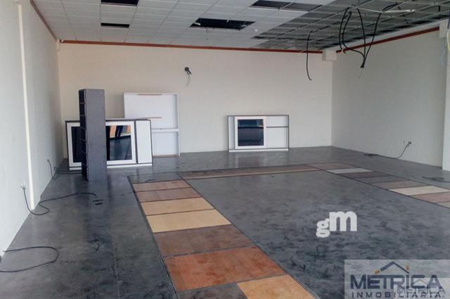 Alquiler de local comercial en Carbajosa de la Sagrada