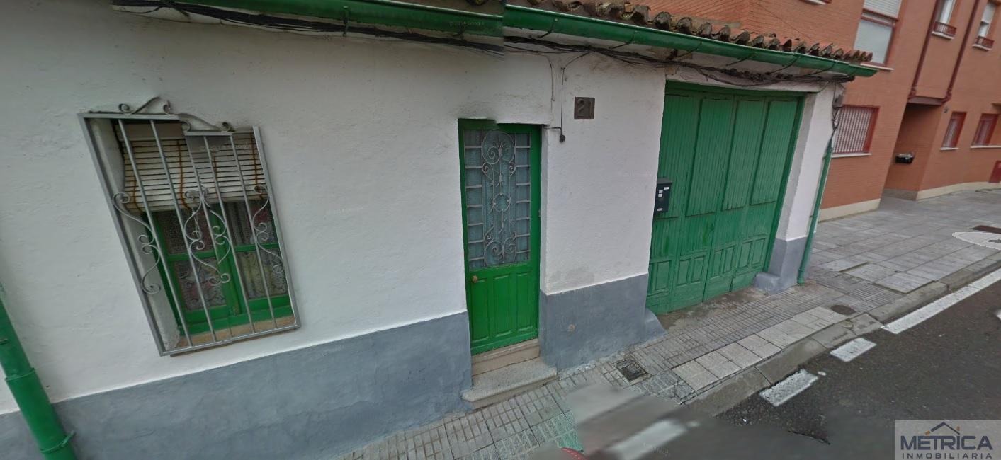 For sale of land in Salamanca