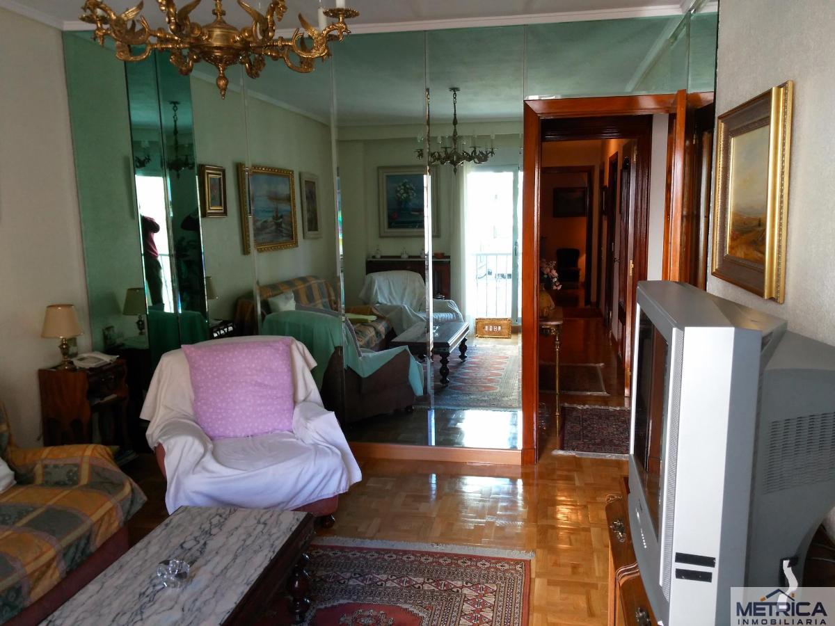 For sale of flat in Salamanca