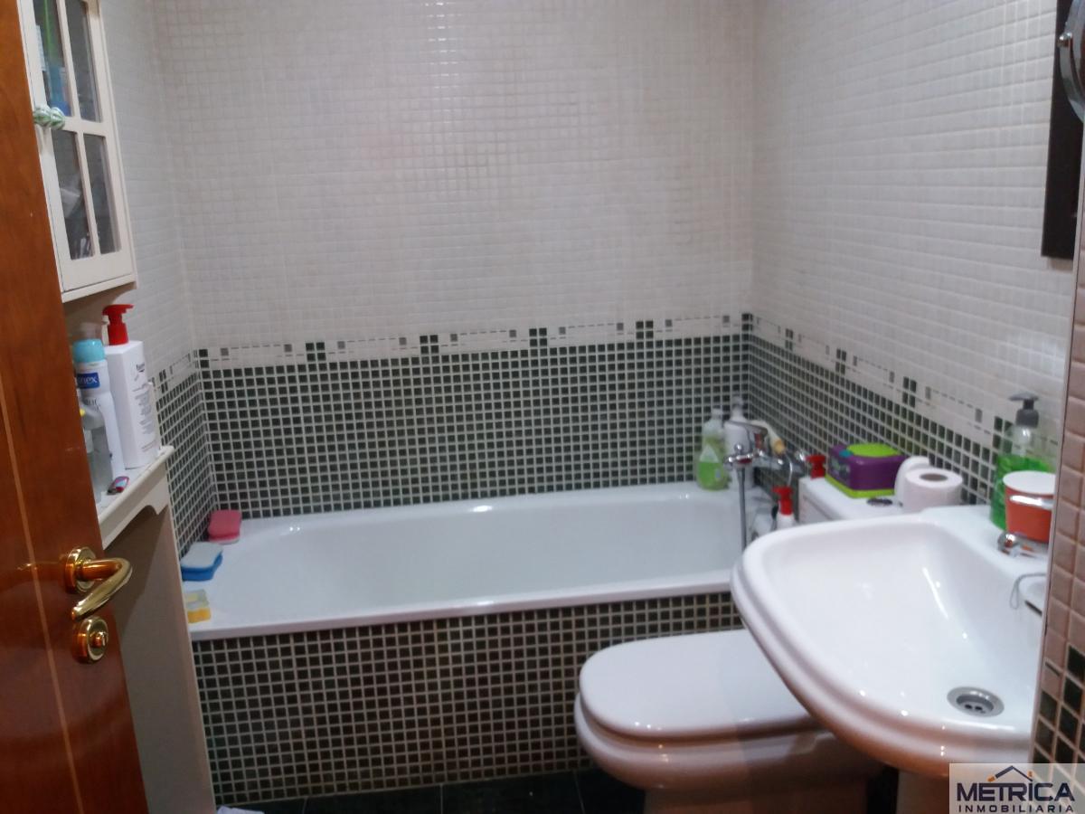 Venta de piso en Villares de la Reina