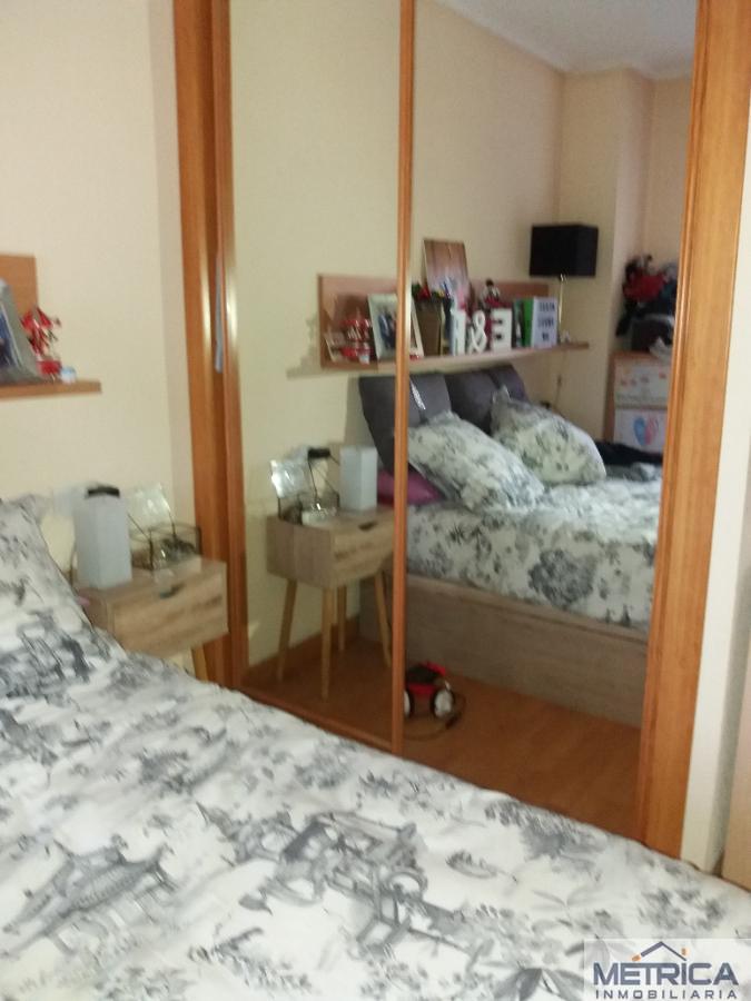 Venta de piso en Villares de la Reina