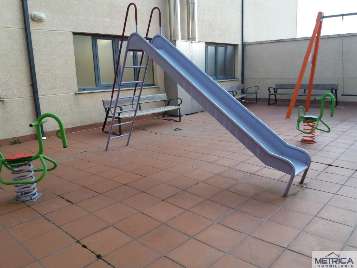 Venta de piso en Villares de la Reina