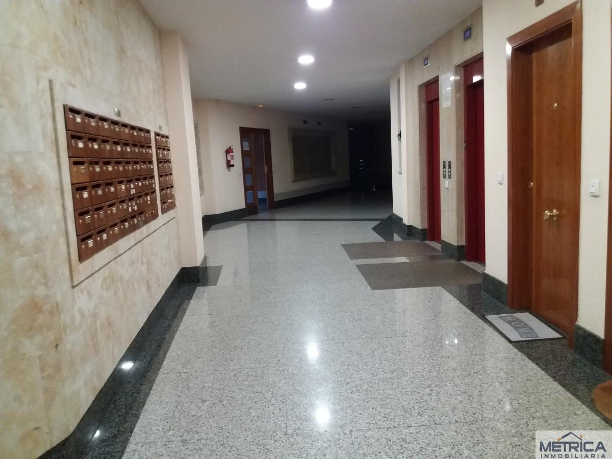Venta de piso en Villares de la Reina