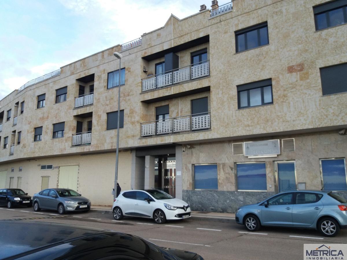 Venta de piso en Villares de la Reina