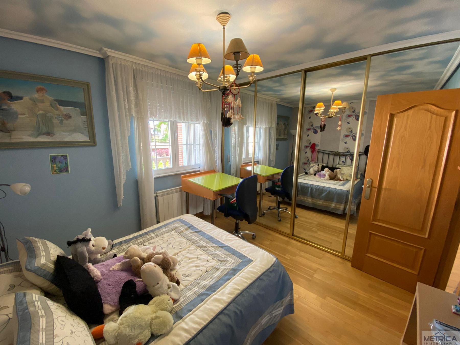 For sale of chalet in Santa Marta de Tormes