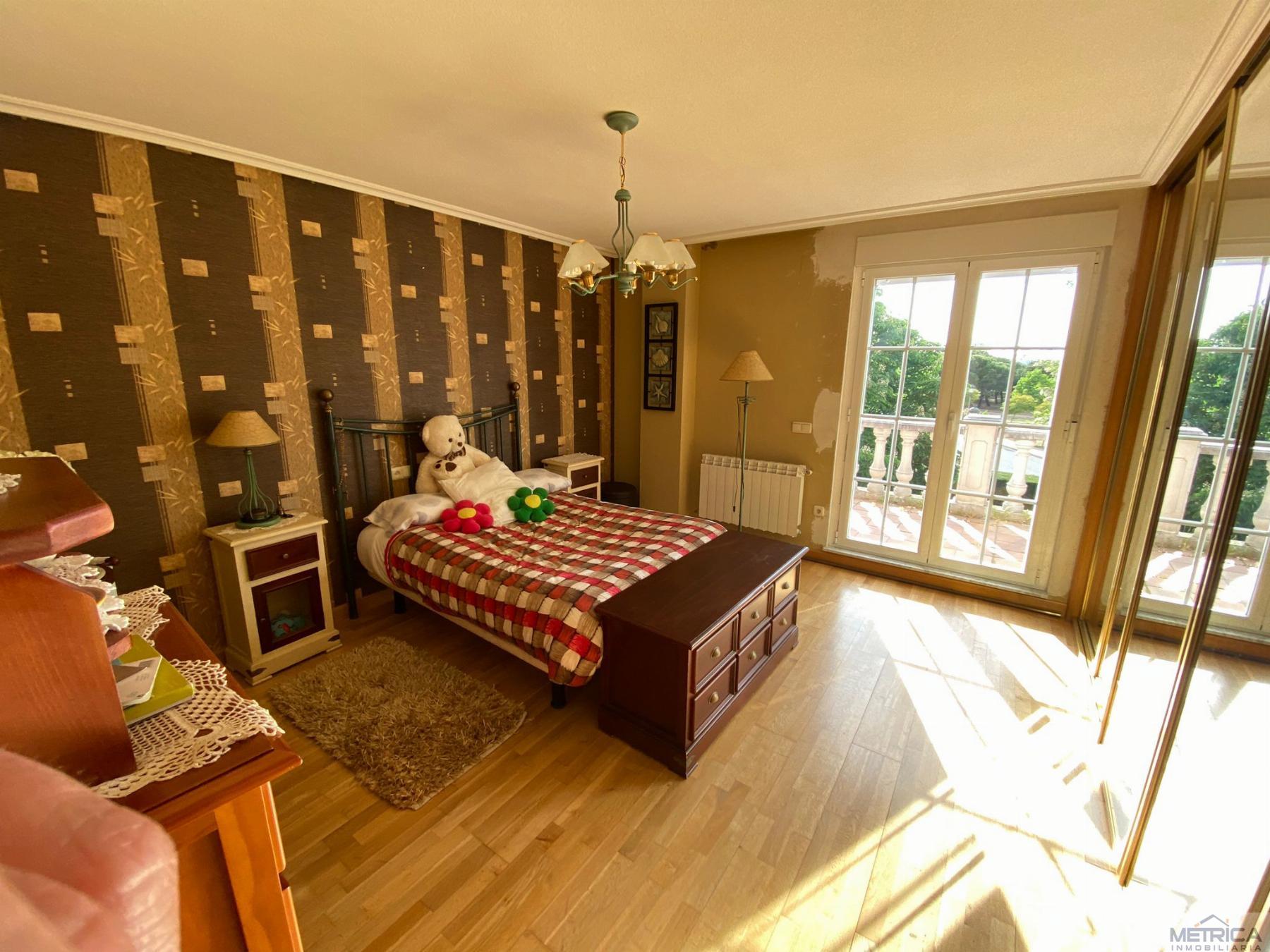 For sale of chalet in Santa Marta de Tormes