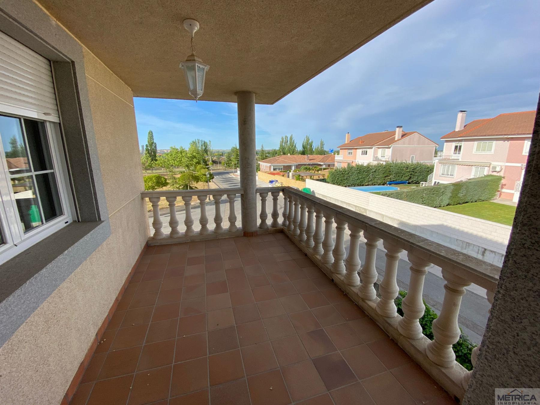 For sale of chalet in Santa Marta de Tormes