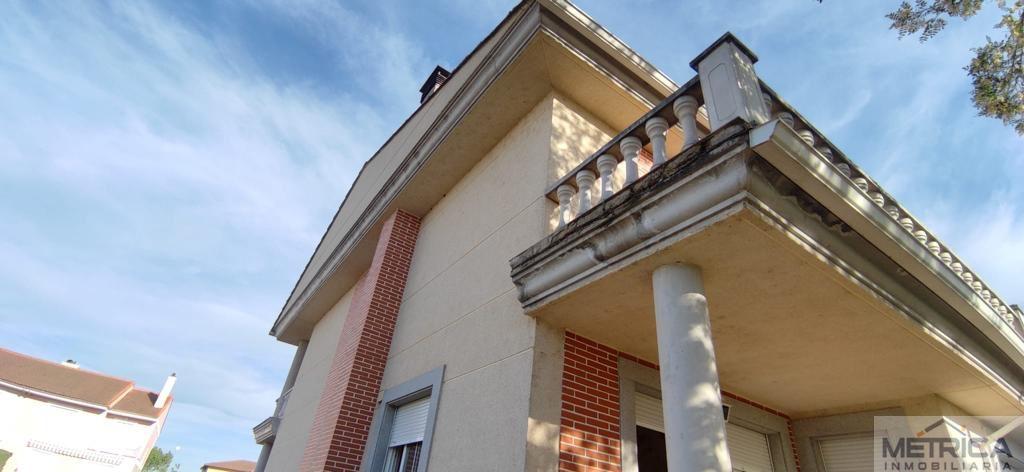 For sale of chalet in Santa Marta de Tormes