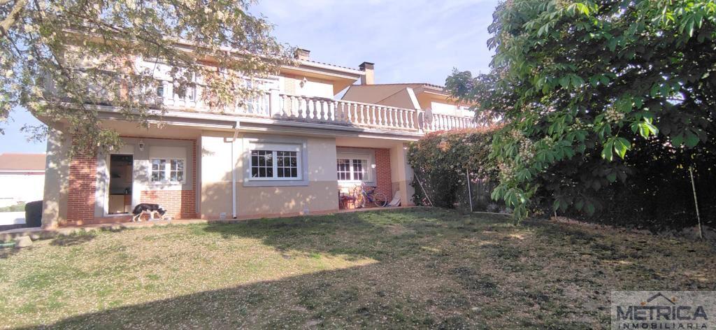 For sale of chalet in Santa Marta de Tormes