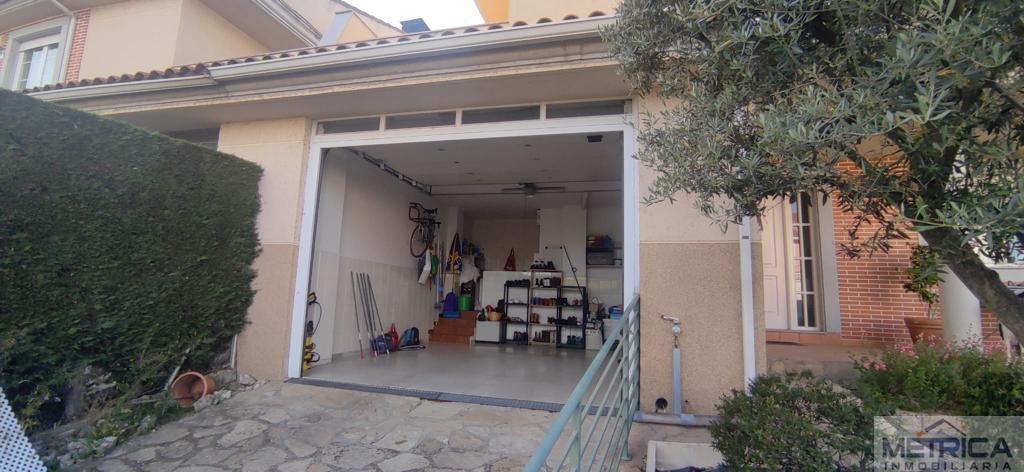 For sale of chalet in Santa Marta de Tormes