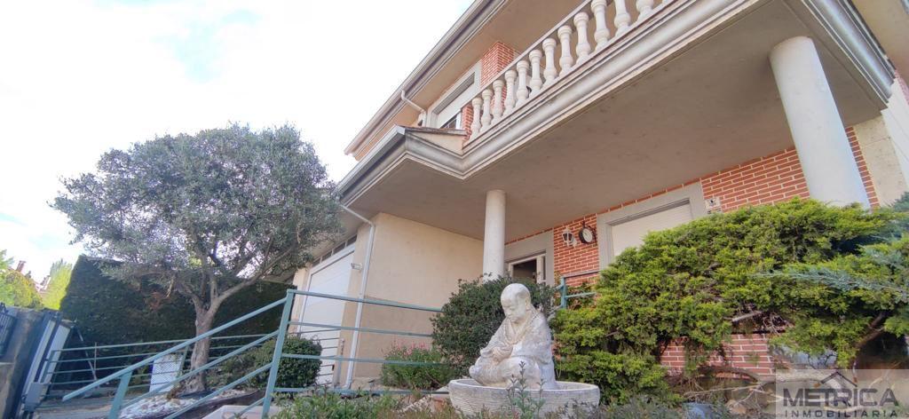 For sale of chalet in Santa Marta de Tormes