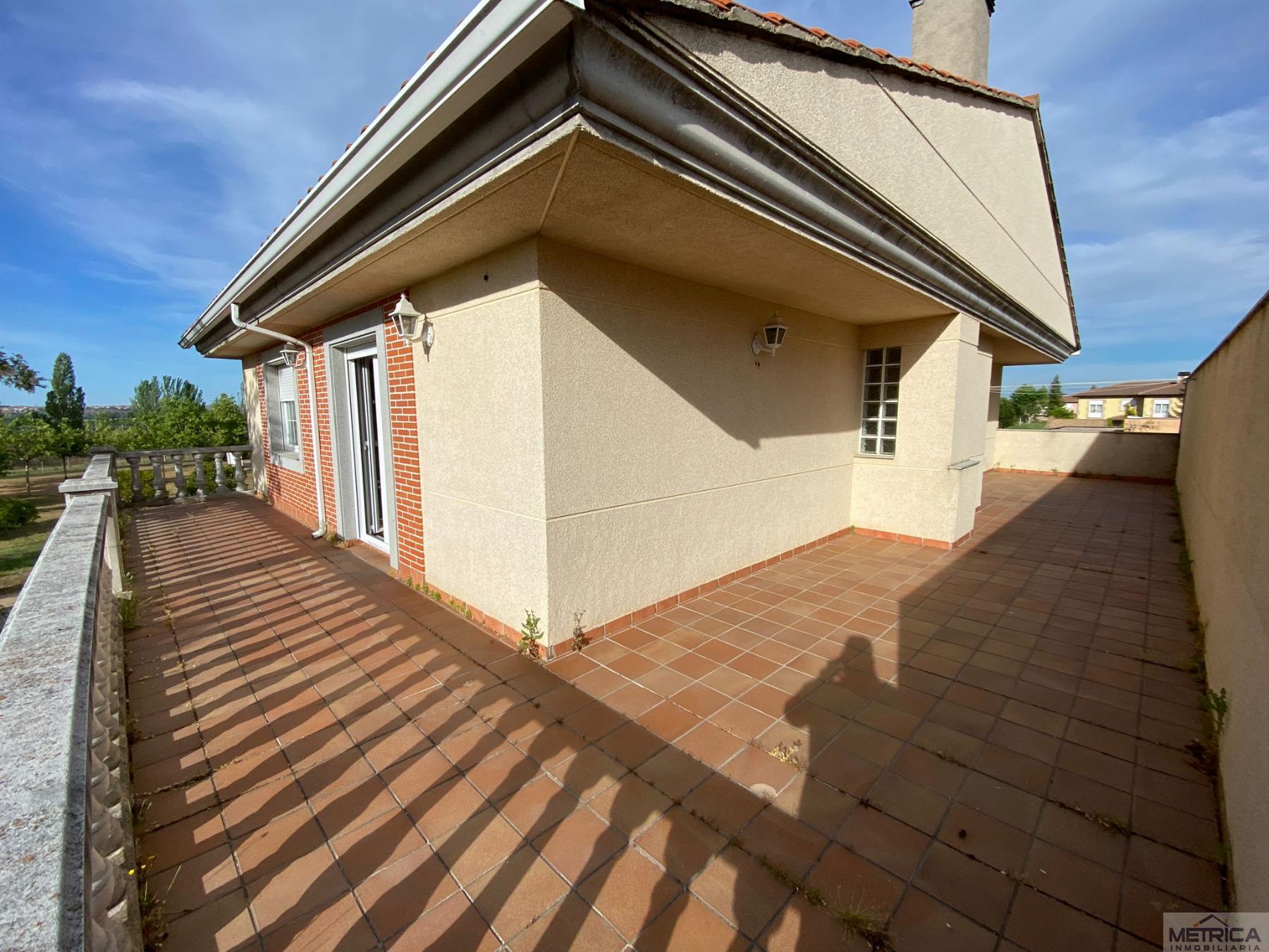 For sale of chalet in Santa Marta de Tormes