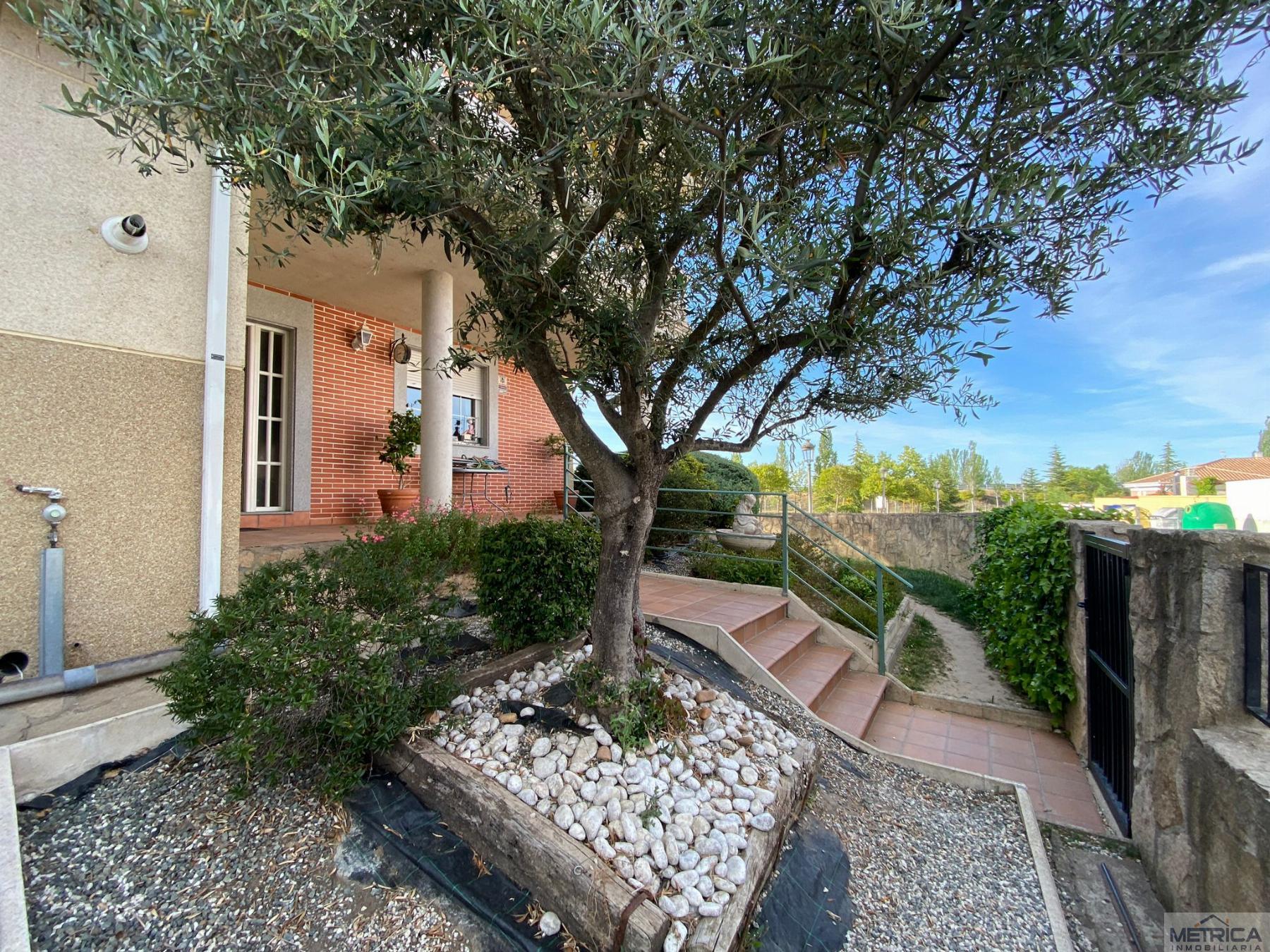 For sale of chalet in Santa Marta de Tormes