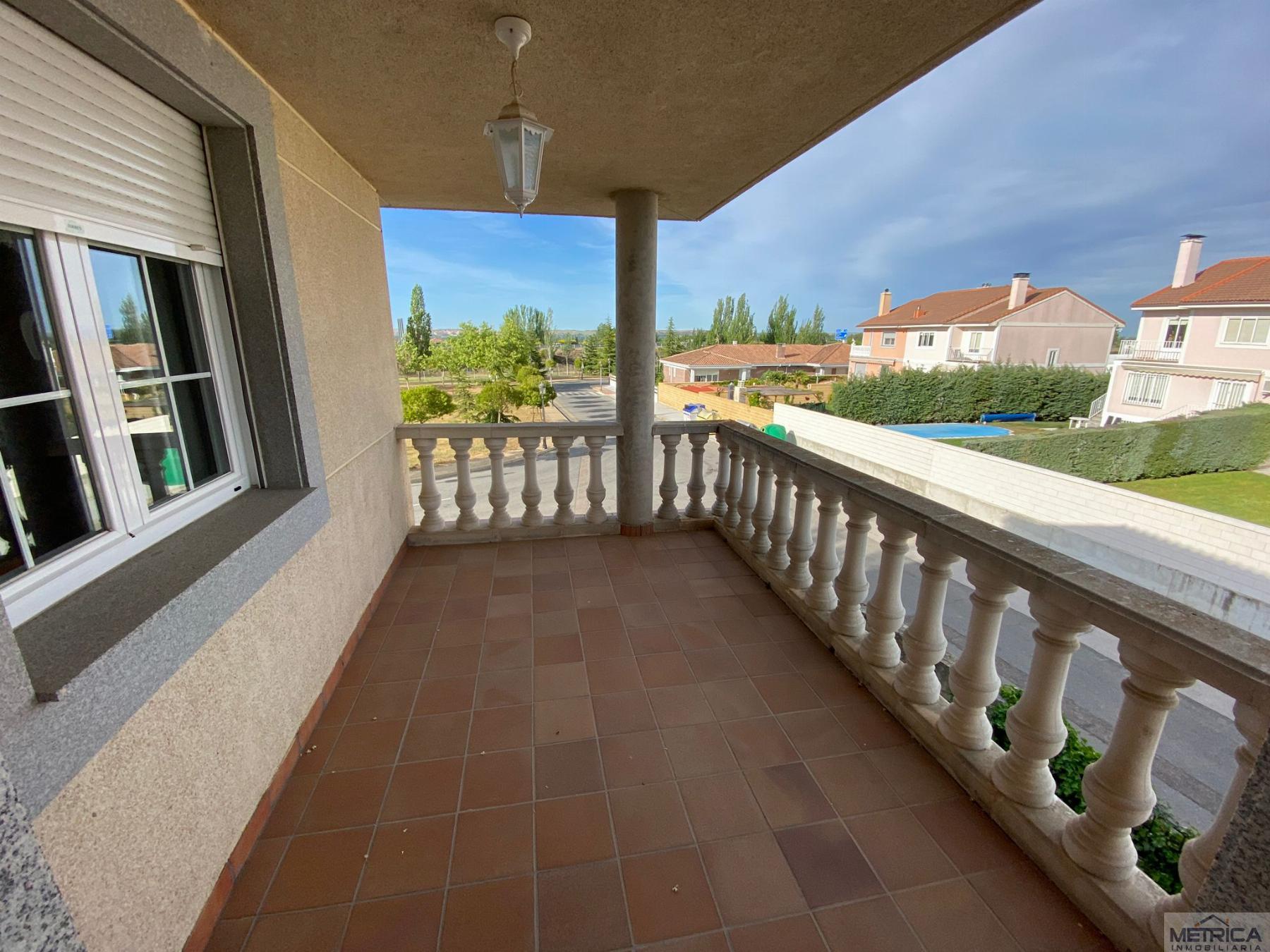 For sale of chalet in Santa Marta de Tormes
