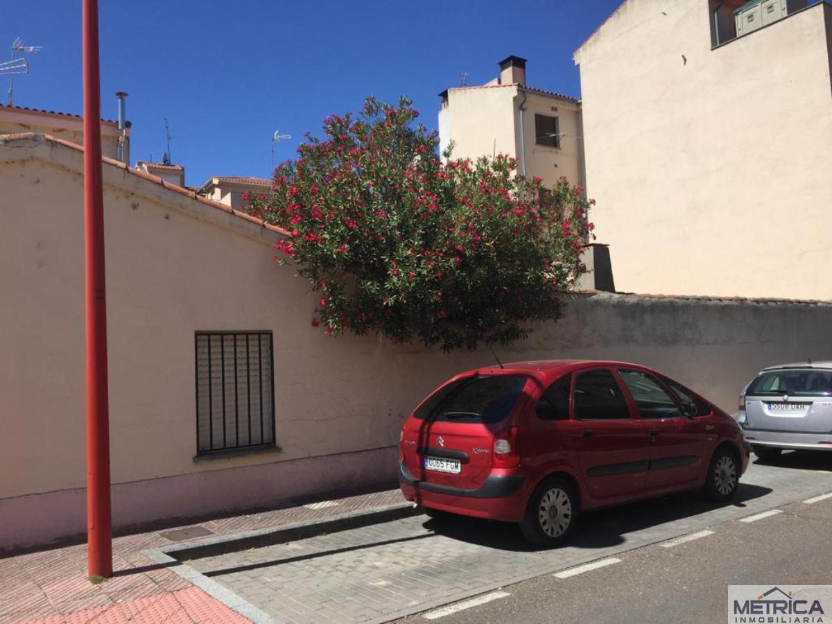 For sale of land in Salamanca