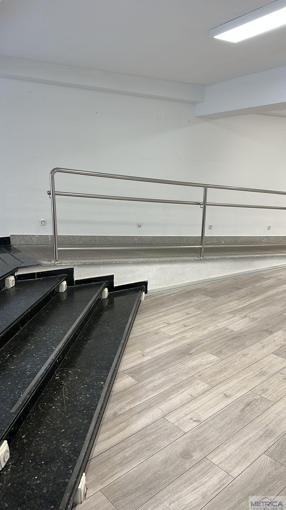 For rent of commercial in Salamanca