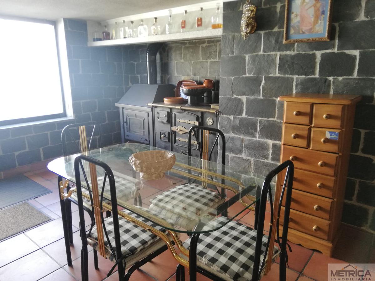 For sale of chalet in Castellanos de Villiquera