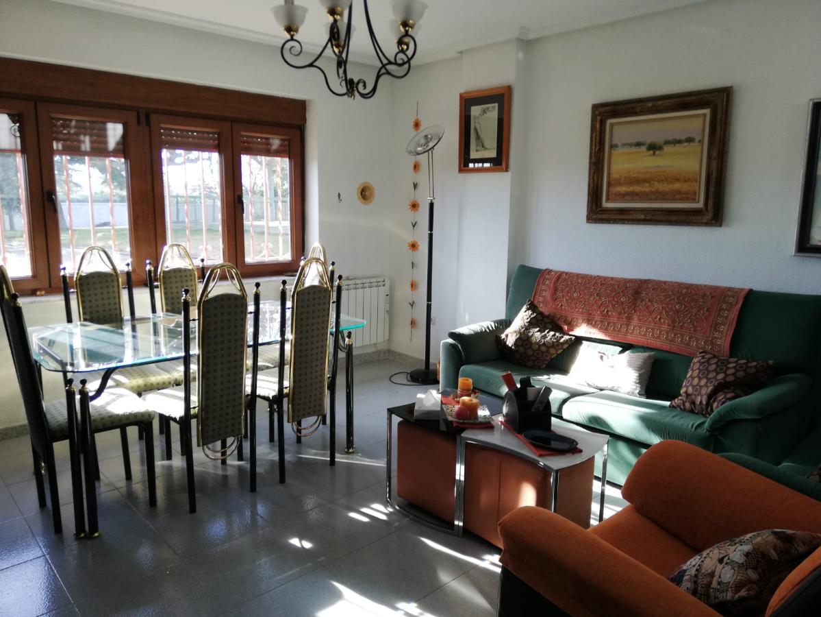 Venta de chalet en Villares de la Reina