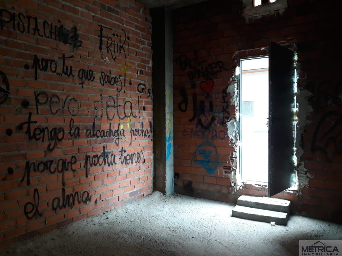 For sale of commercial in Santa Marta de Tormes
