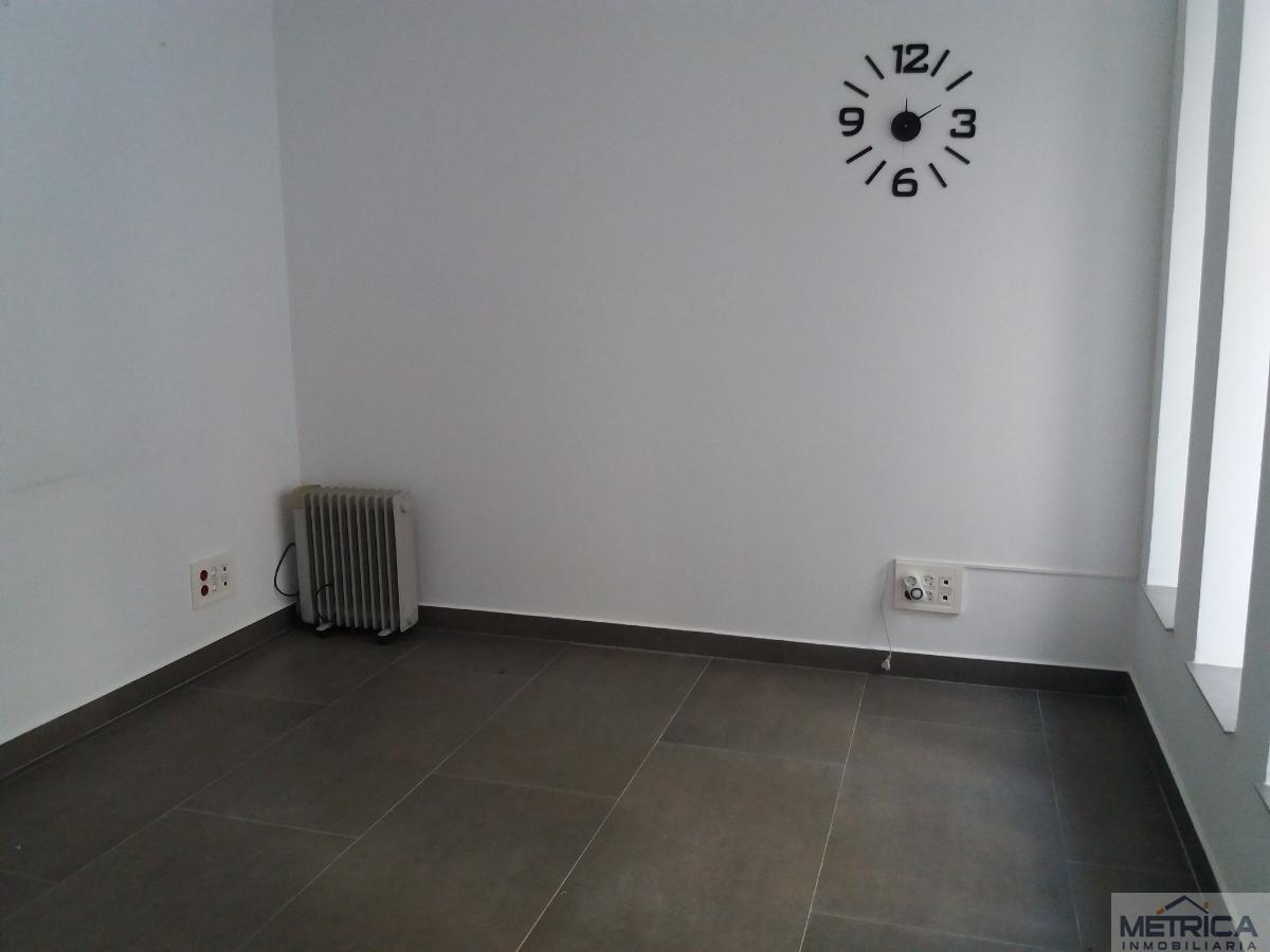 For rent of office in Salamanca