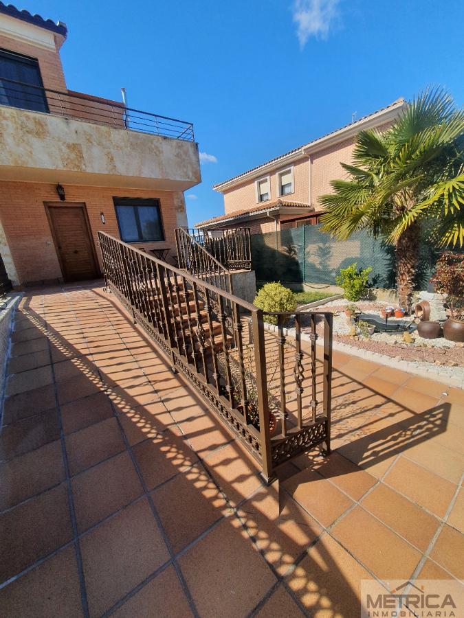 For sale of chalet in Salamanca