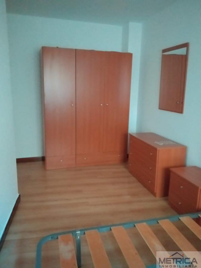 For rent of flat in Villares de la Reina