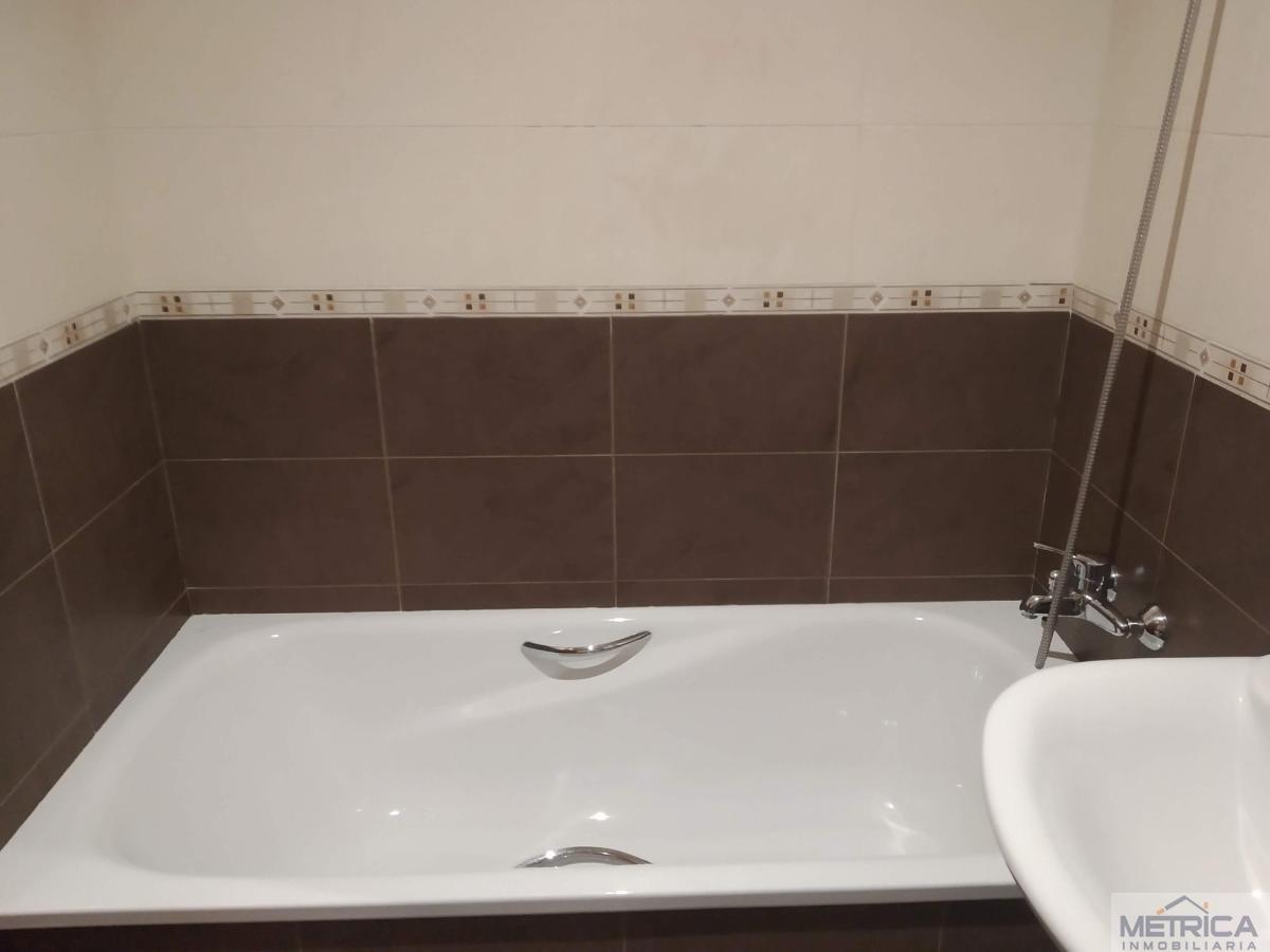 For rent of flat in Villares de la Reina