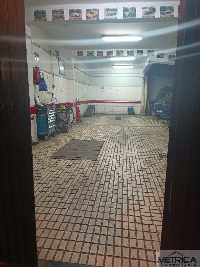 For sale of commercial in Salamanca