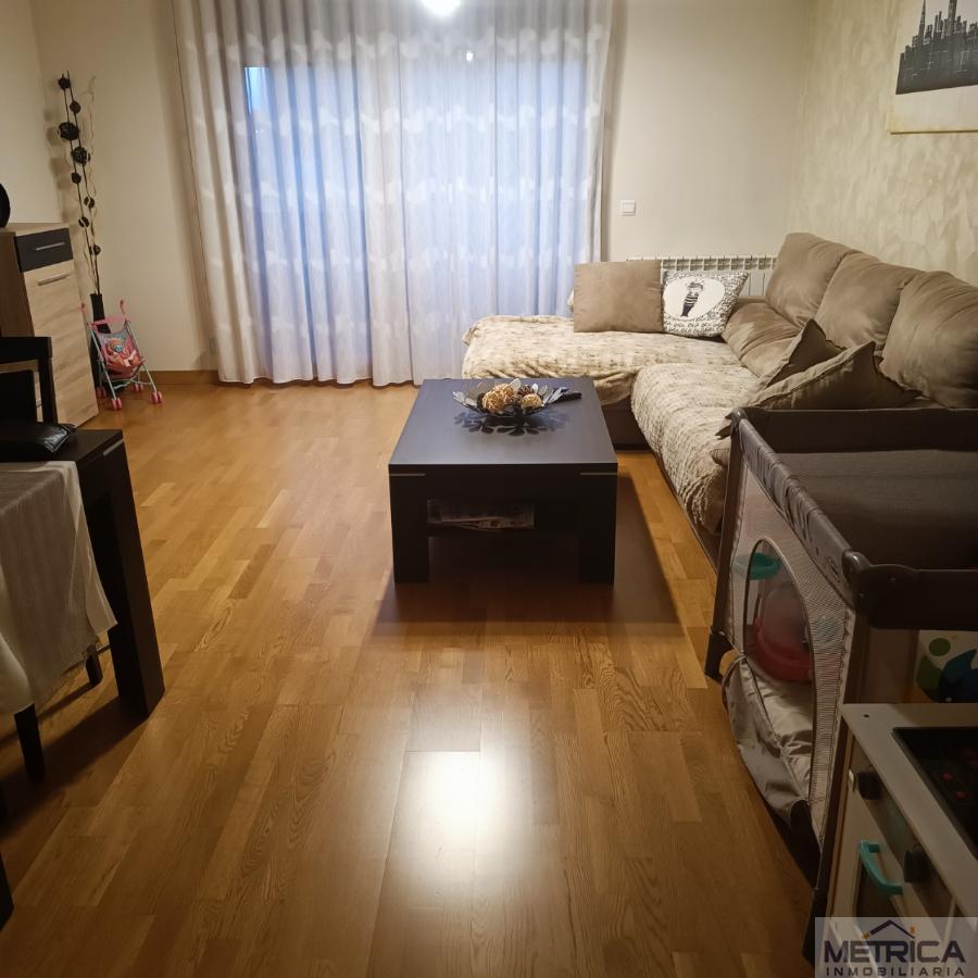 For sale of flat in Santa Marta de Tormes