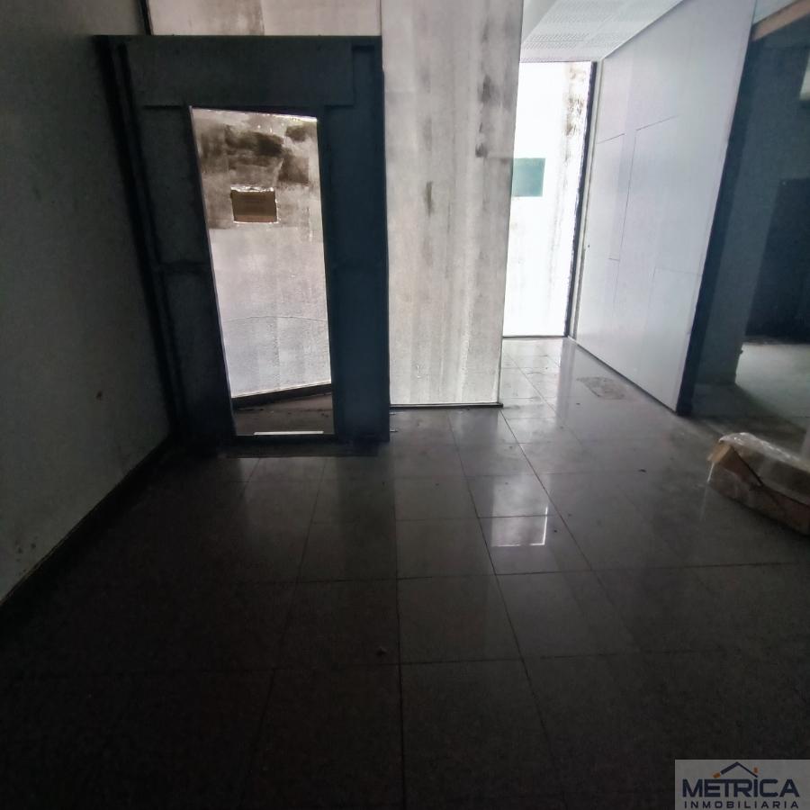 For sale of commercial in Salamanca