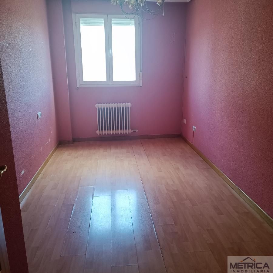 For sale of flat in Salamanca