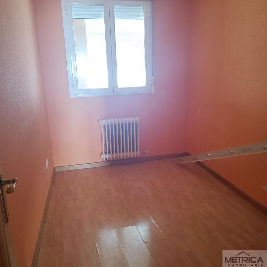 For sale of flat in Salamanca