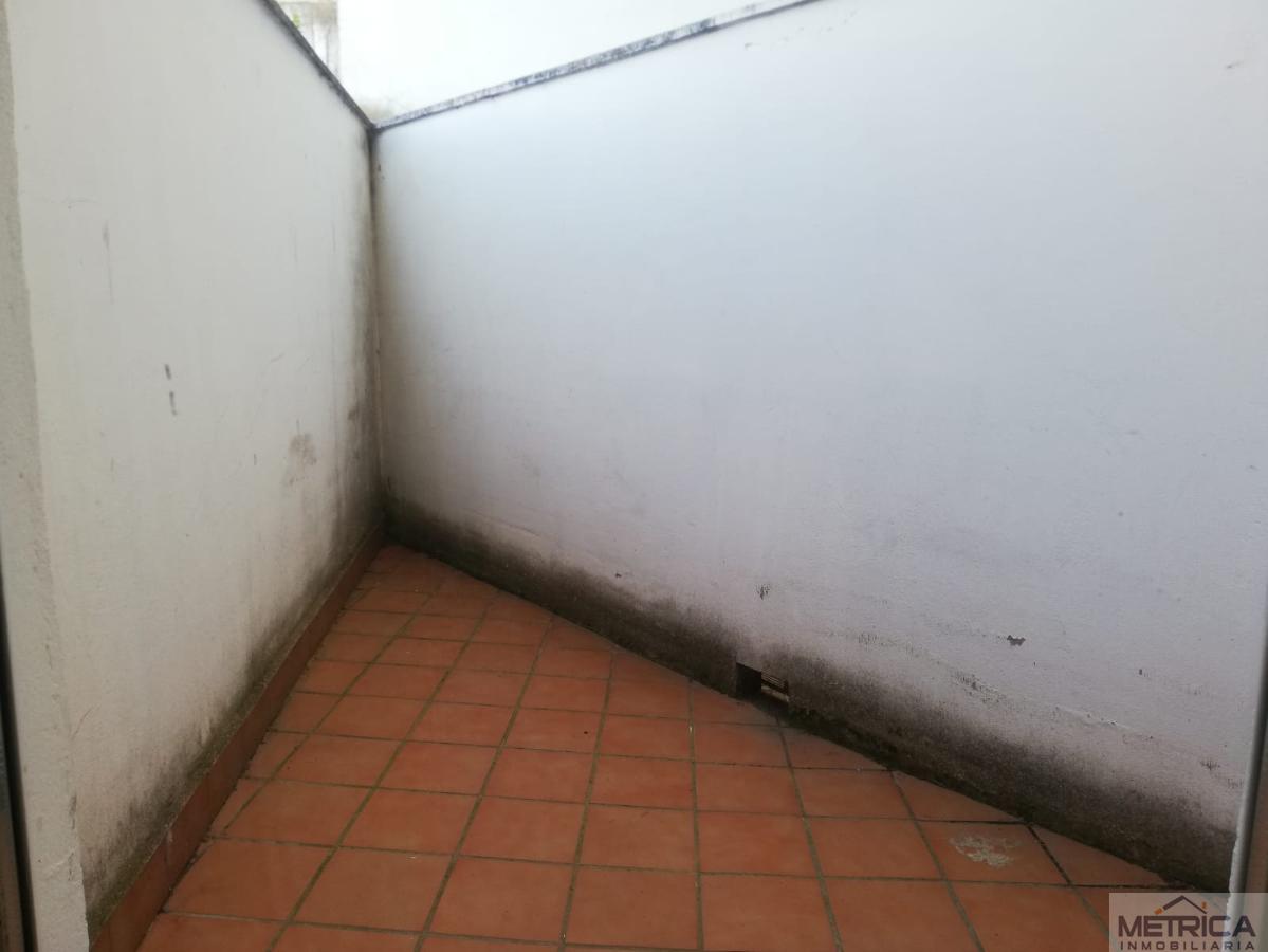 For sale of apartment in Villares de la Reina