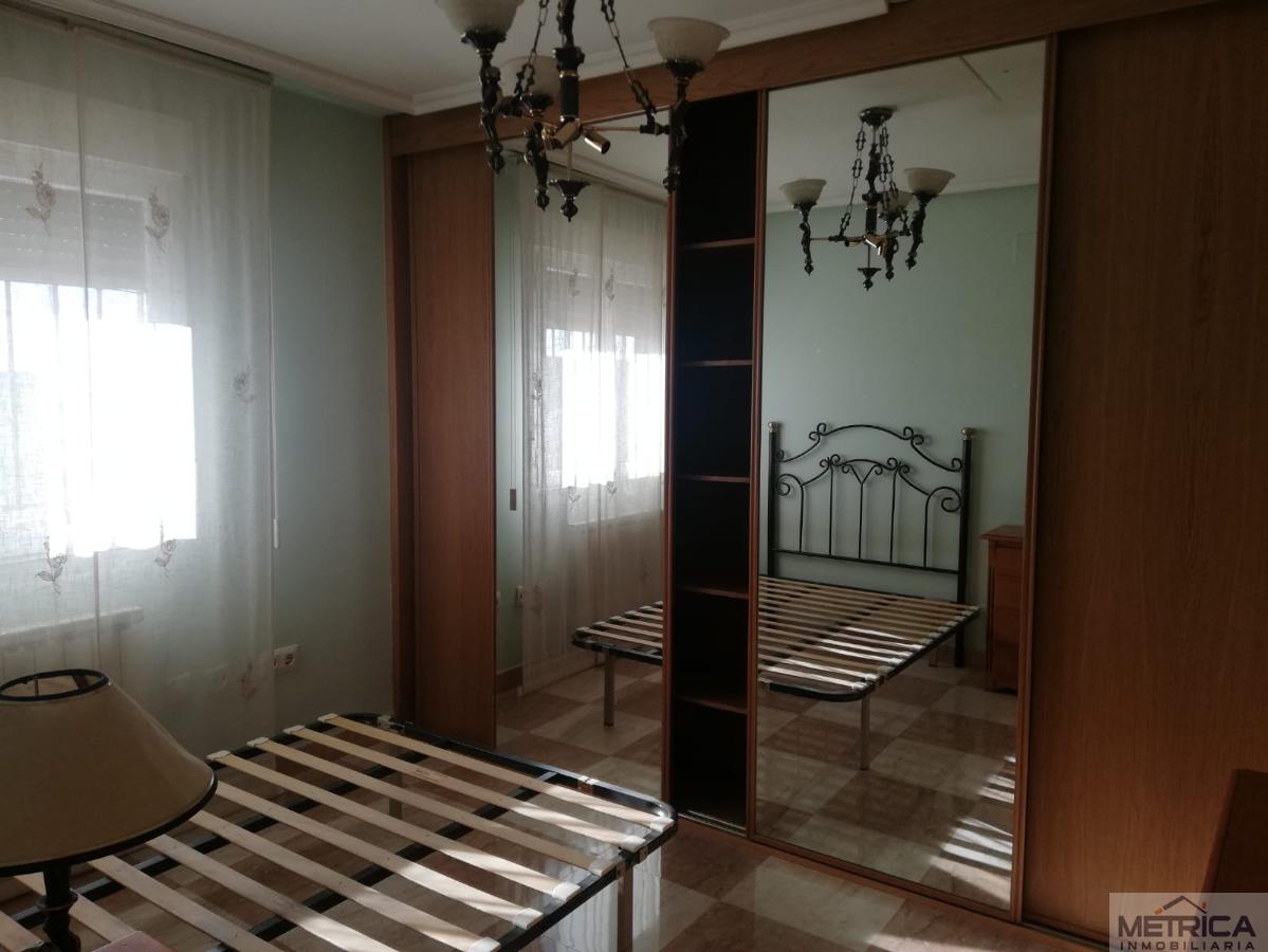 For sale of apartment in Villares de la Reina