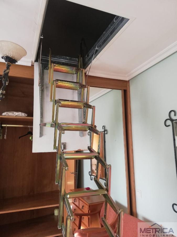 For sale of apartment in Villares de la Reina