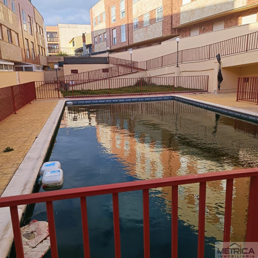 For sale of apartment in Villares de la Reina