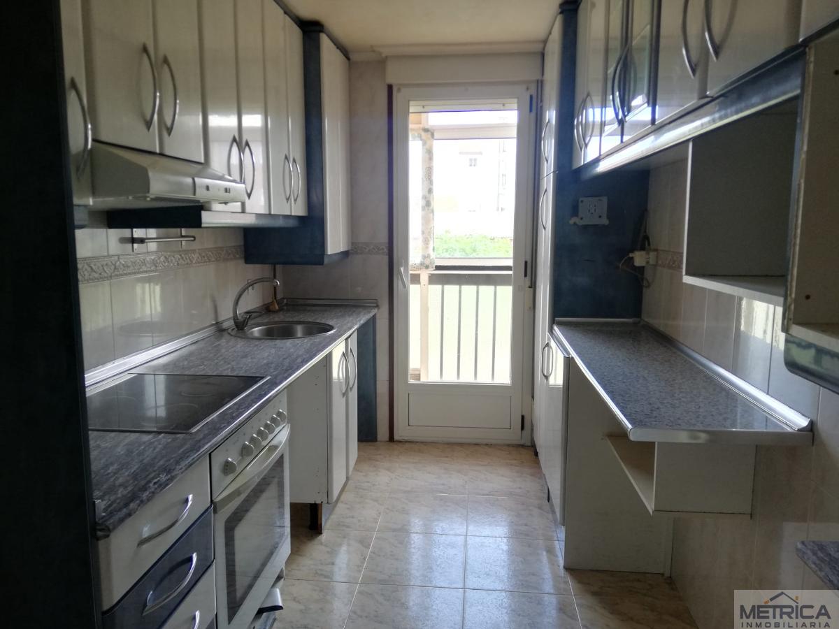 For sale of flat in Peñaranda de Bracamonte