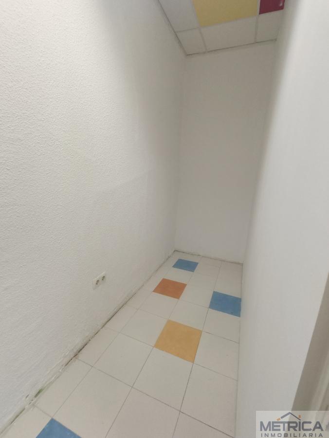 For rent of storage room in Salamanca