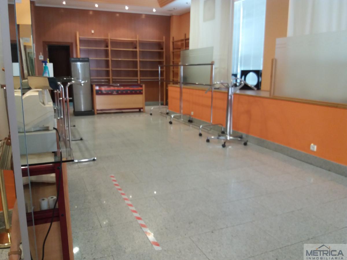 For sale of commercial in Salamanca