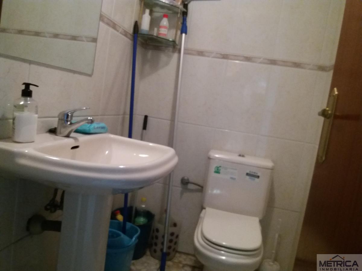 For sale of commercial in Salamanca