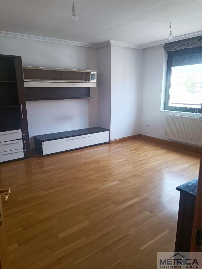 For sale of flat in Salamanca